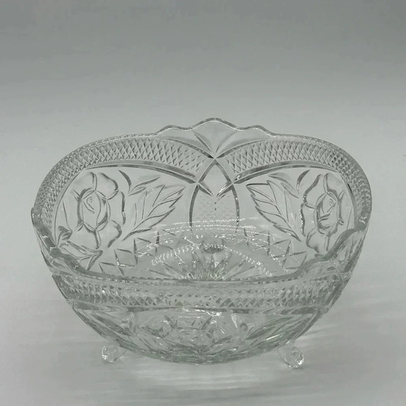 Vintage Miller Import The Irena Collection Bowl with Rose Motif in Crystal 8” - Picture 2 of 5